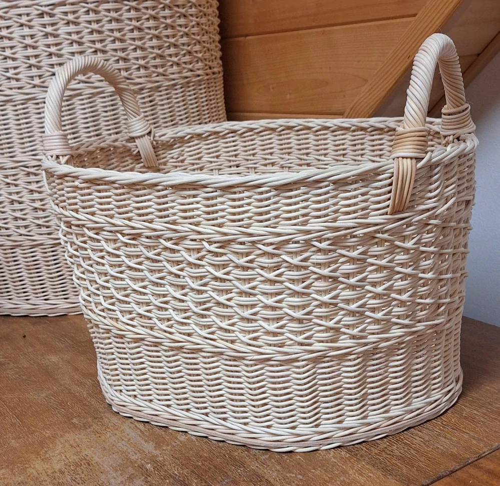 Oválný košík s uchy