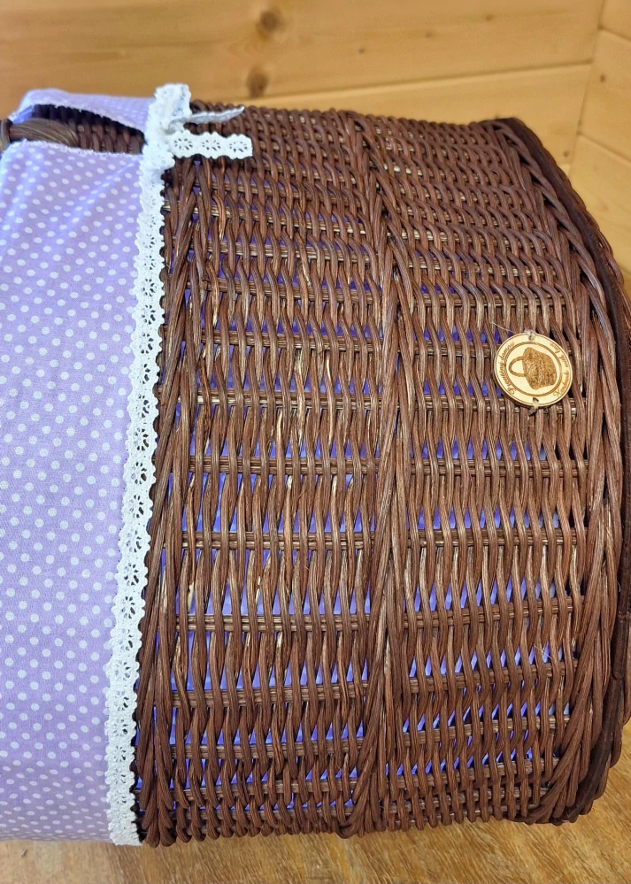 Koš oválný s puntíky 