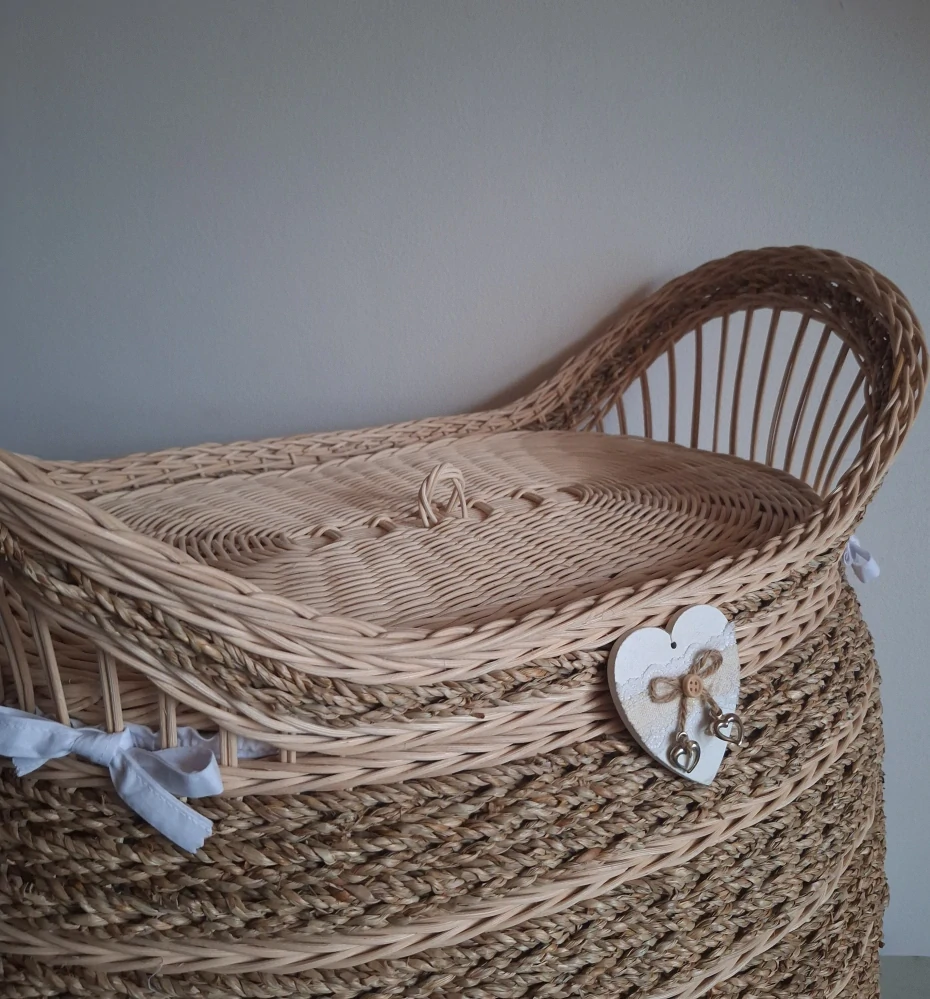 Prádelní koš z mořské trávy