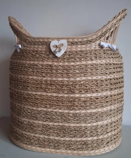 Prádelní koš z mořské trávy